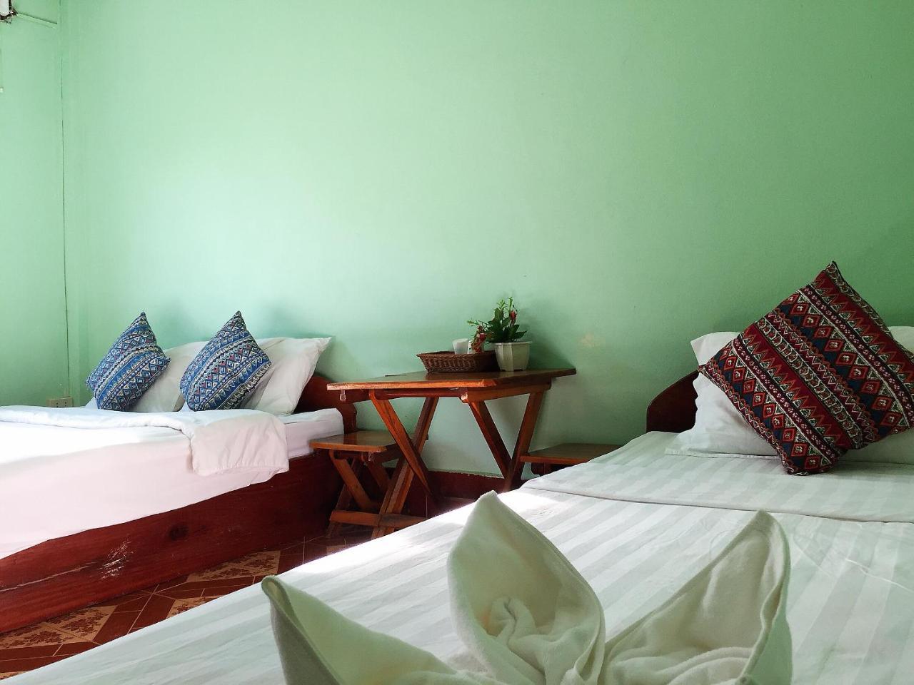 Mao Phasok Riverside Guesthouse Luang Prabang Exteriör bild