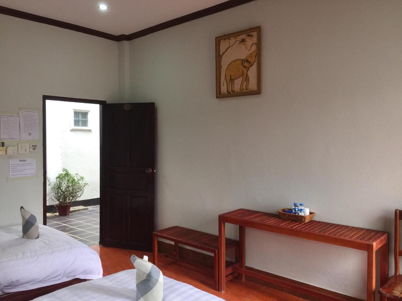 Mao Phasok Riverside Guesthouse Luang Prabang Exteriör bild