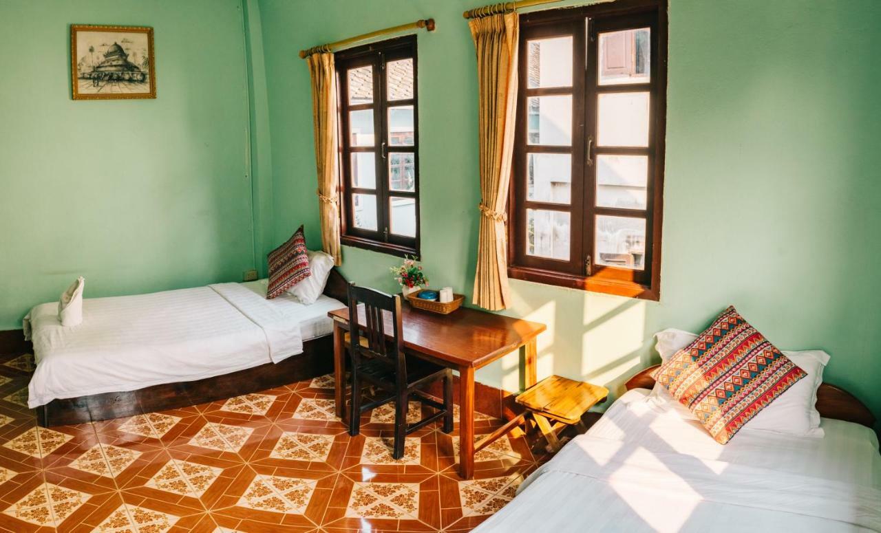 Mao Phasok Riverside Guesthouse Luang Prabang Exteriör bild