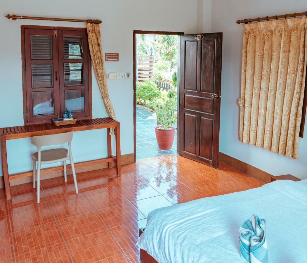 Mao Phasok Riverside Guesthouse Luang Prabang Exteriör bild