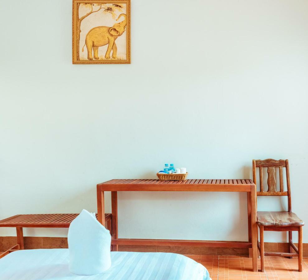 Mao Phasok Riverside Guesthouse Luang Prabang Exteriör bild